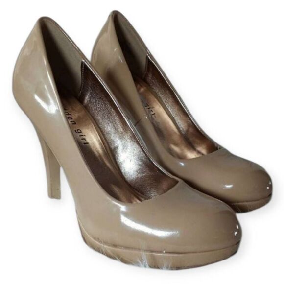 MADDEN GIRL NUDE PATTEN LEATHER.75" HEELS SZ.8 GUC. - Picture 1 of 11